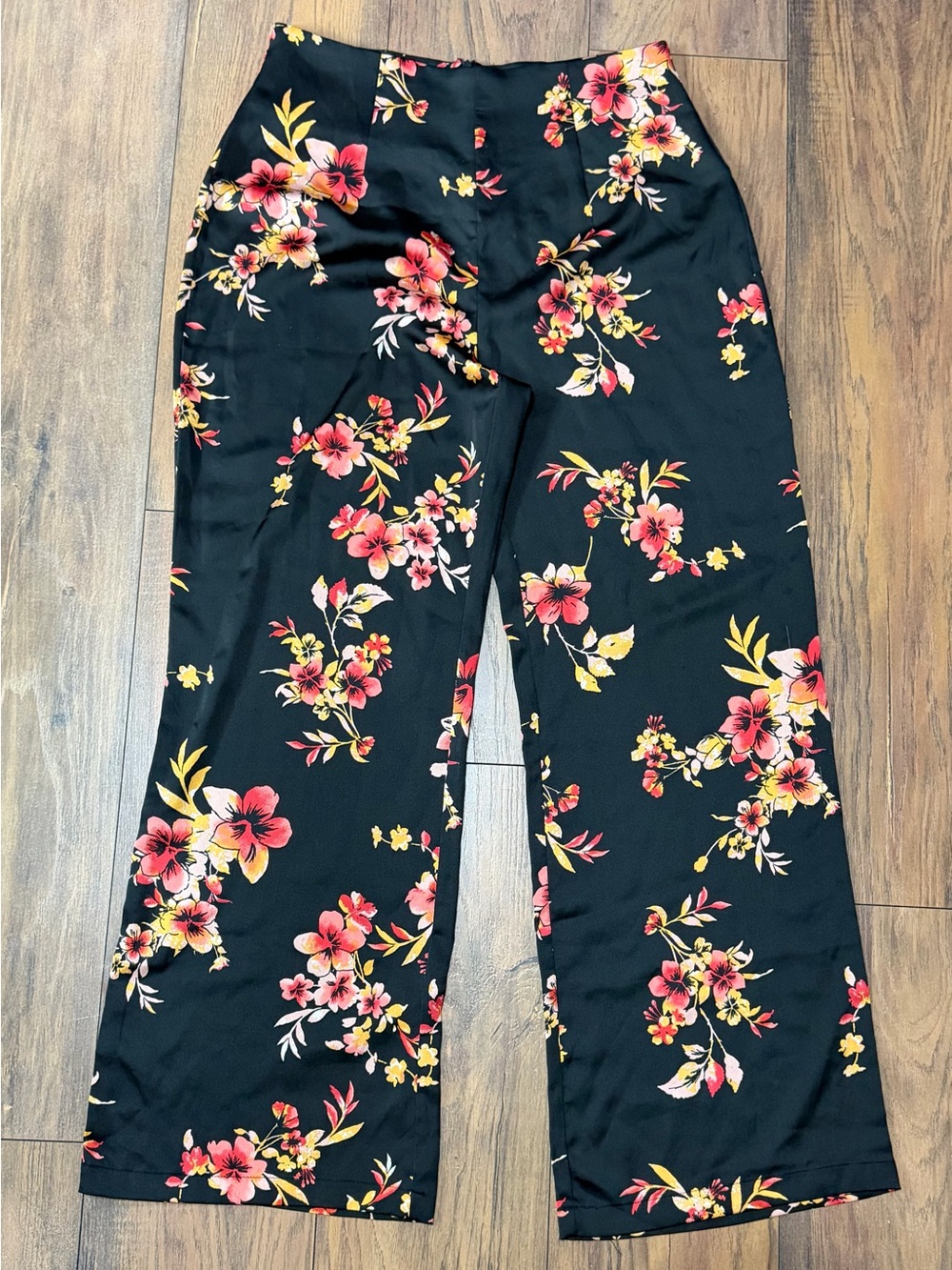 Guess Black Wide-Leg Floral Pants with Pink & Yellow Flowers